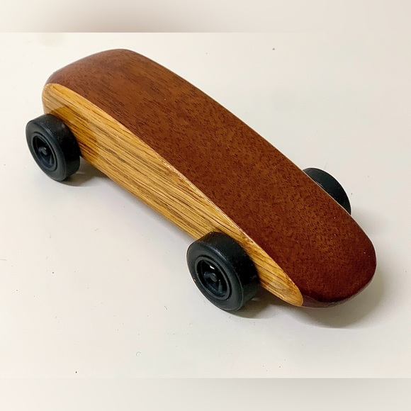1988 Vtg Hand Crafted Homemade Pinewood Derby Race Car - Picture 9 of 12